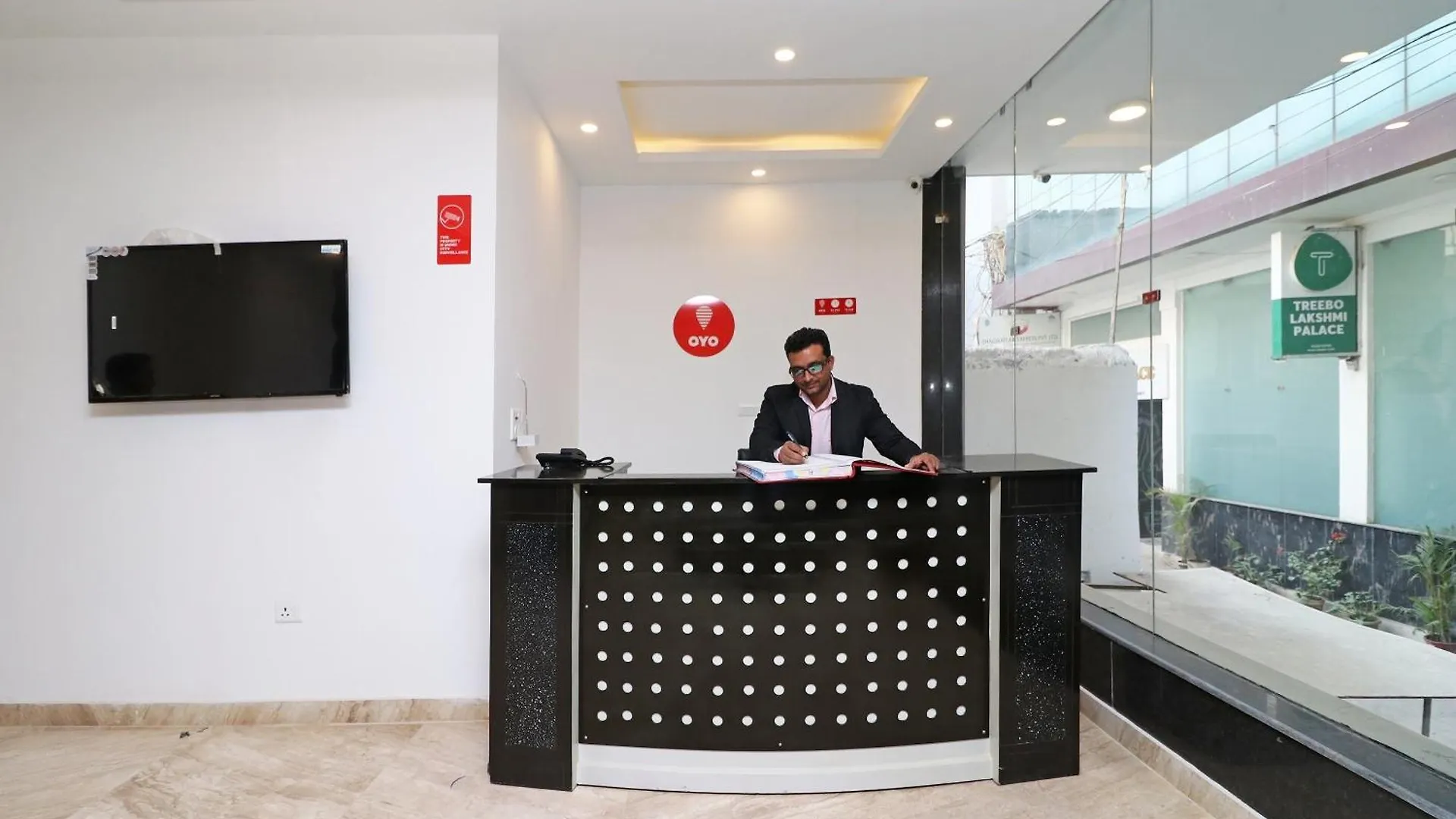 Hotel O Aamara New Delhi 3*,